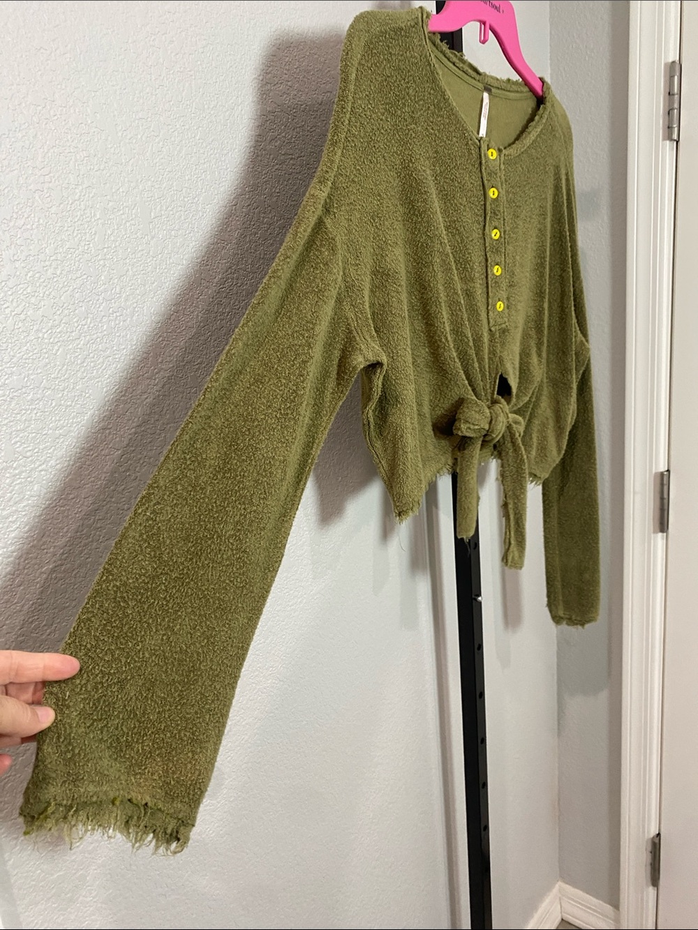 Free People Olive Tie-Front Textured distressed raw hem Henley - Picture 4 of 7
